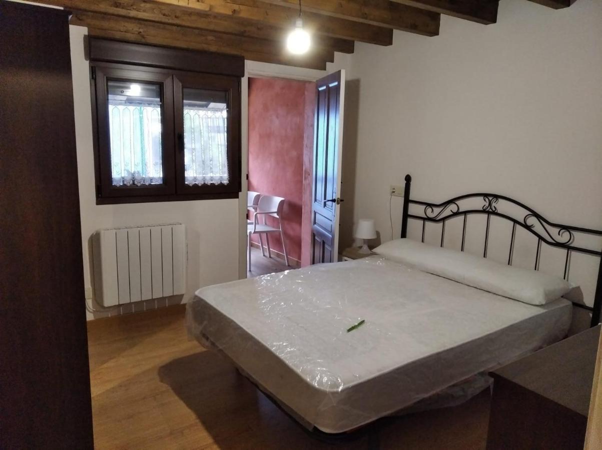 Villa Apartamento Alba Infiesto Exterior foto